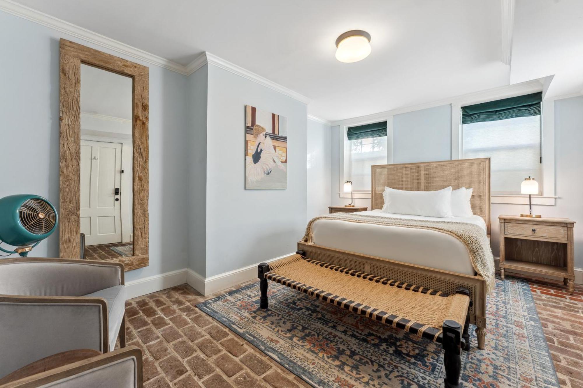 Bellwether House Bed & Breakfast