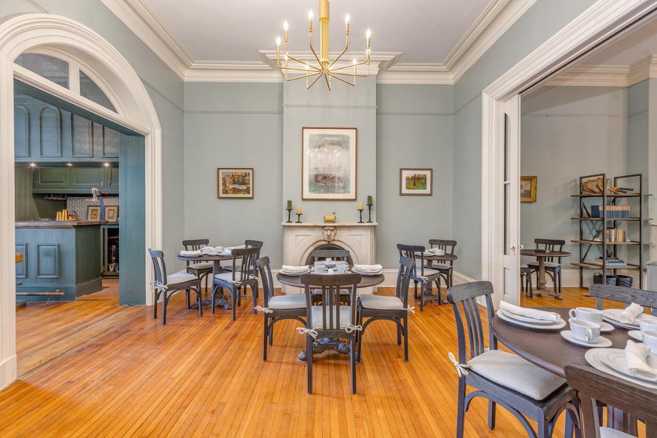 Bellwether House Couette-café
